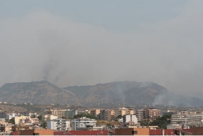 incendio zona sud reggio calabria 30 luglio