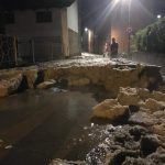 Maltempo in Piemonte, apocalittica grandinata a Castellinaldo d’Alba nella notte: pale e macchinari per rimuovere gli accumuli eccezionali – FOTO