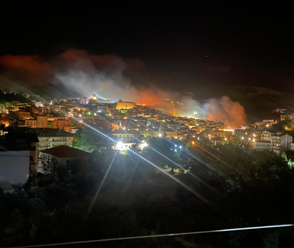 incendi cosenza acri