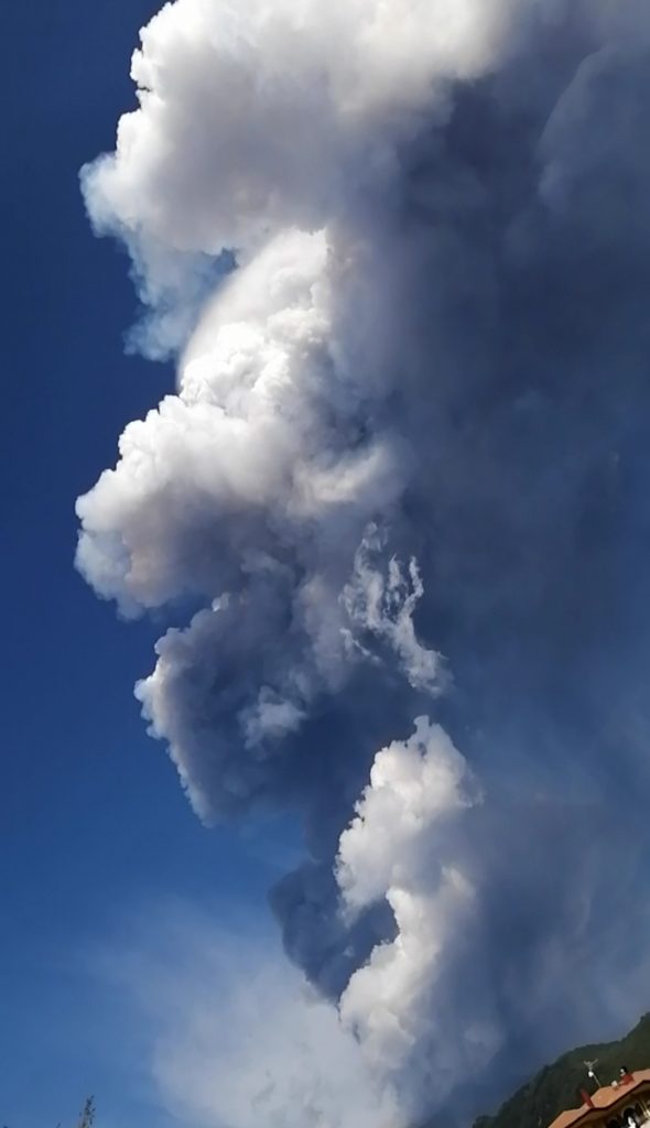 etna eruzione oggi