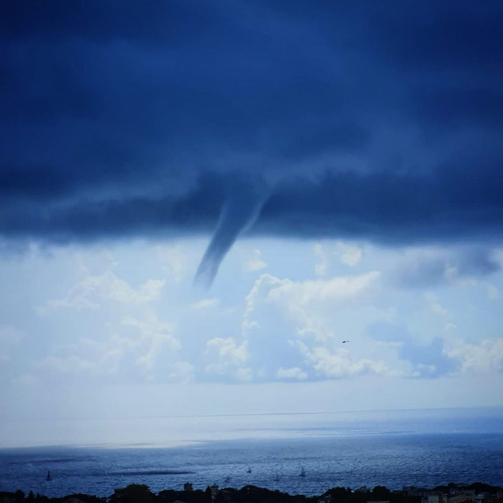 funnel cloud