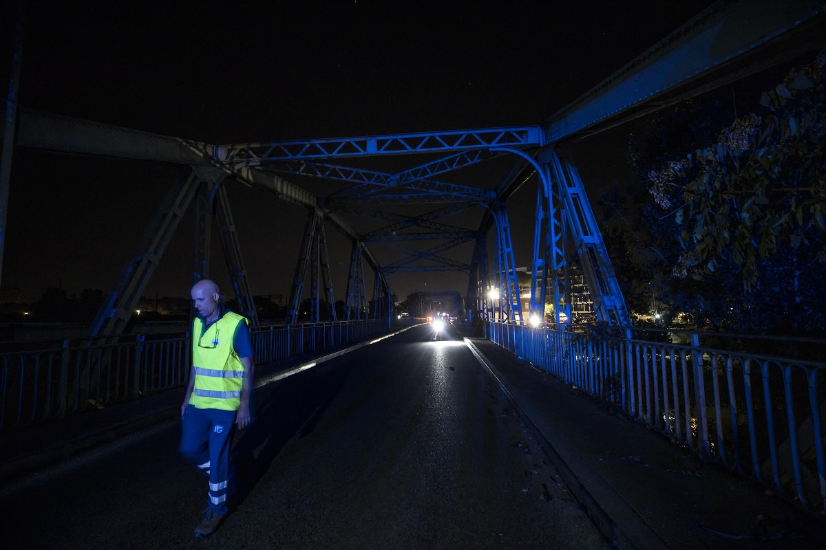 incendio roma ponte di ferro