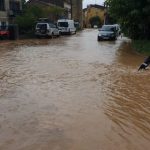 Maltempo, fino a 200-250mm nel sud della Francia: strade allagate e fiumi in piena, “Marsiglia sembra Venezia” – FOTO