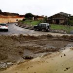 Maltempo in Sicilia, Maniace devastato dall’alluvione: fango e detriti nelle strade e nelle case, paese senz’acqua e con elettricità a singhiozzo – FOTO