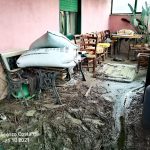 Maltempo in Sicilia, Maniace devastato dall’alluvione: fango e detriti nelle strade e nelle case, paese senz’acqua e con elettricità a singhiozzo – FOTO