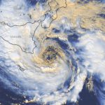 Allerta Meteo, il Medicane Apollo è un “mostro” di 1ª categoria sul mar Jonio: il maltempo si estende anche alla Calabria – LIVE