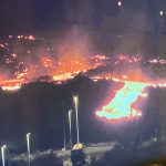 Canarie, paura sull’isola di La Palma: si è intensificata l’eruzione del vulcano Cumbre Vieja [FOTO & VIDEO]