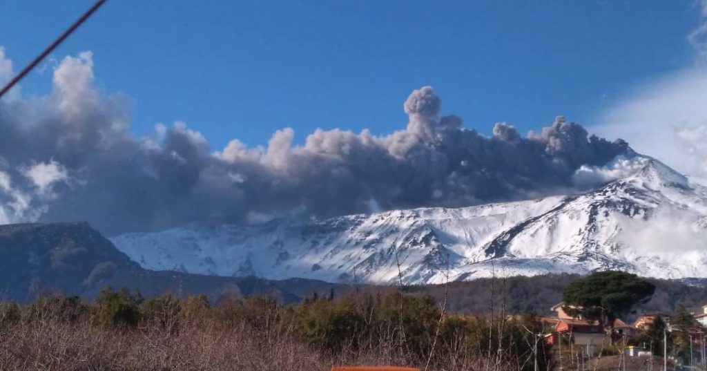 eruzione etna 14 dicembre