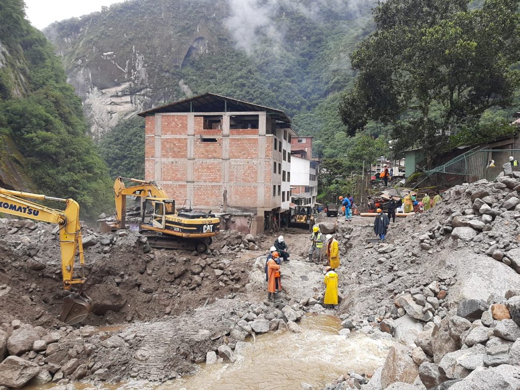 maltempo alluvione perù