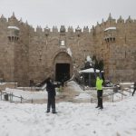 Tempesta invernale raggiunge Israele: Gerusalemme si sveglia imbiancata dalla neve [FOTO]