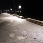 Maltempo Puglia: la neve imbianca il litorale del Salento, fiocchi in riva al mare tra San Cataldo e Casalabate [FOTO]