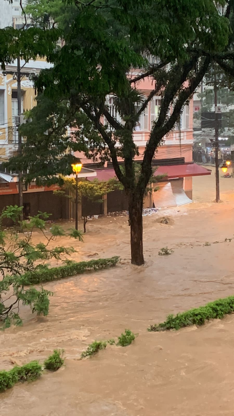 alluvione brasile Petropolis