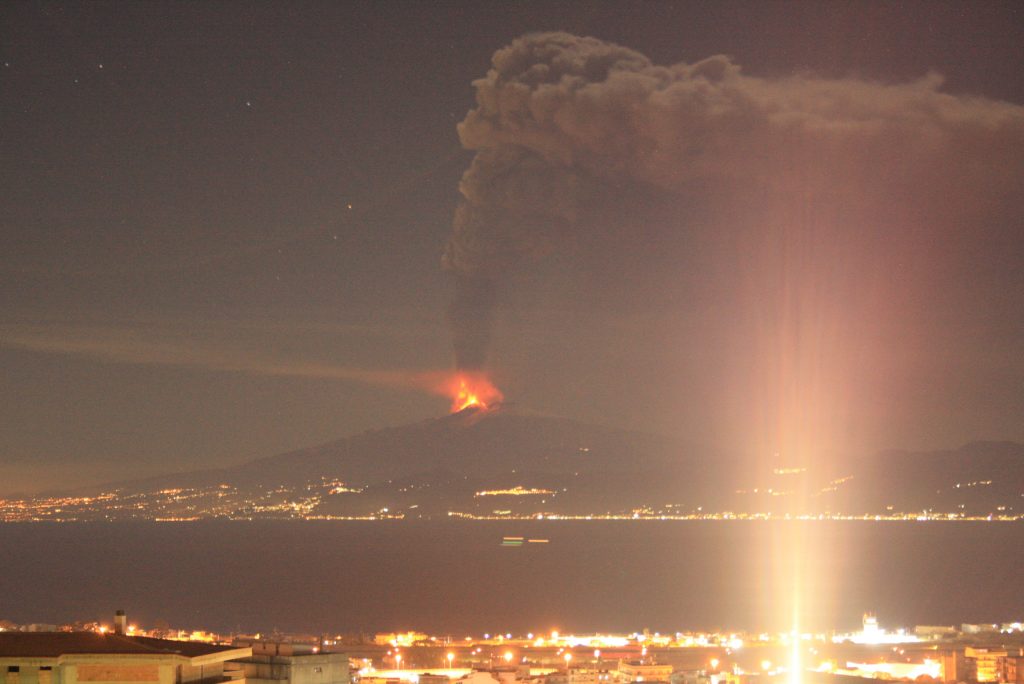 eruzione etna 10 febbraio 2022