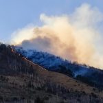 Il vento alimenta incendi in Piemonte: roghi in Valsusa e nelle Valli di Lanzo, anche nel Varesotto e nell’entroterra di Genova – FOTO e VIDEO