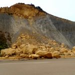 Agrigento, crolla la collina di Capo Rossello: “fosse accaduto in estate piangeremmo i morti” | FOTO e VIDEO