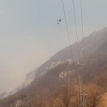 Incendi a Longarone: dichiarato lo stato di crisi, la situazione sta lentamente migliorando | FOTO