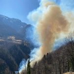 Incendio a Verdasio: interrotti i collegamenti tra Domodossola e la Svizzera | FOTO