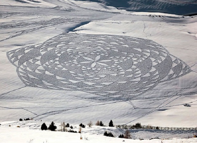 simon beck snow art