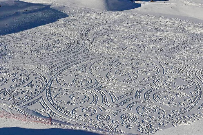 simon beck snow art