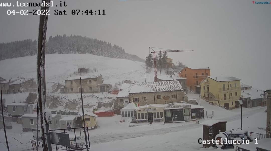 neve umbria castelluccio norcia