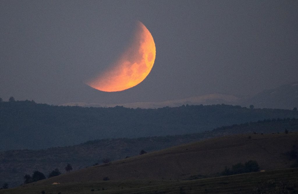 eclissi skopje macedonia