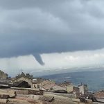 Maltempo Sicilia: grosso funnel cloud a Chiaramonte Gulfi | FOTO