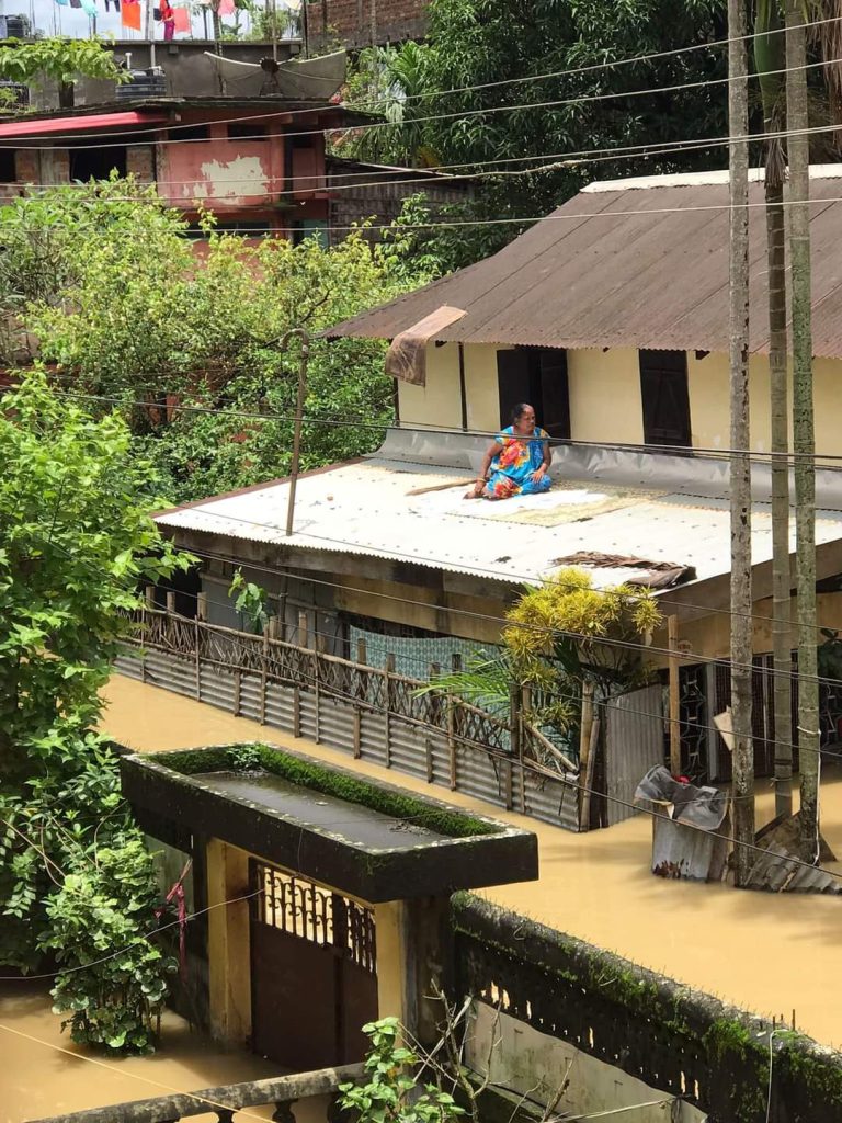 alluvione india assam