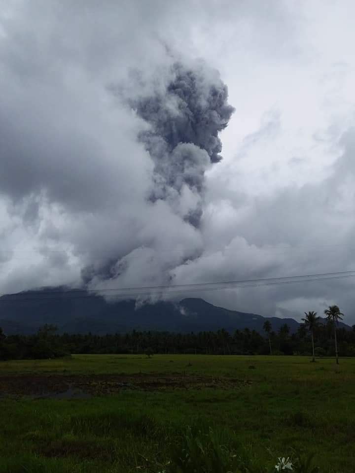 eruzione vulcano bulusan filippine