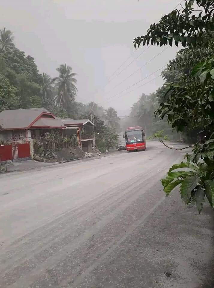 eruzione vulcano bulusan filippine