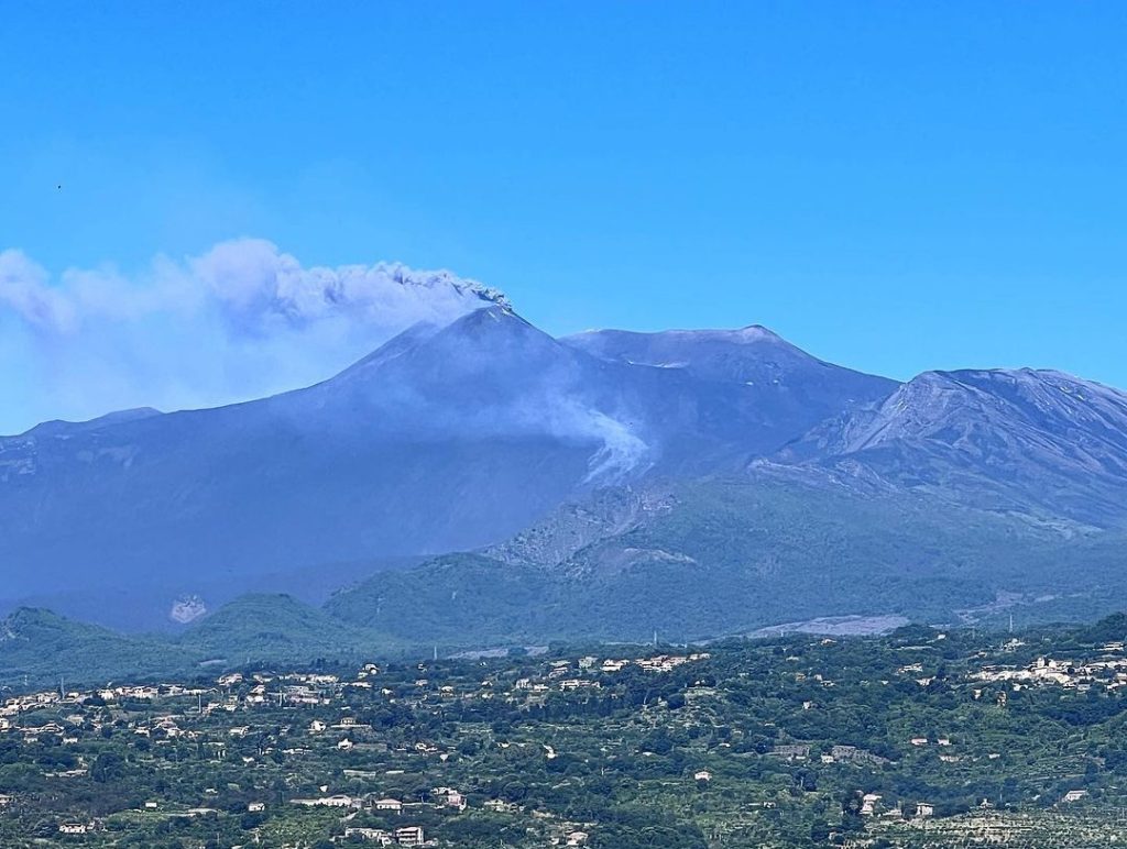 etna oggi