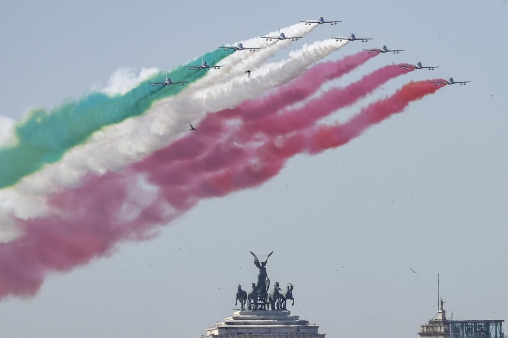 frecce tricolori festa repubblica