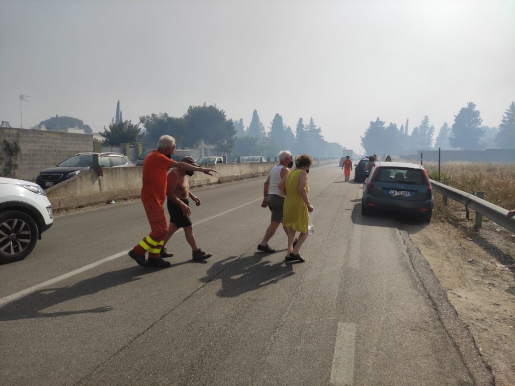 incendio lecce