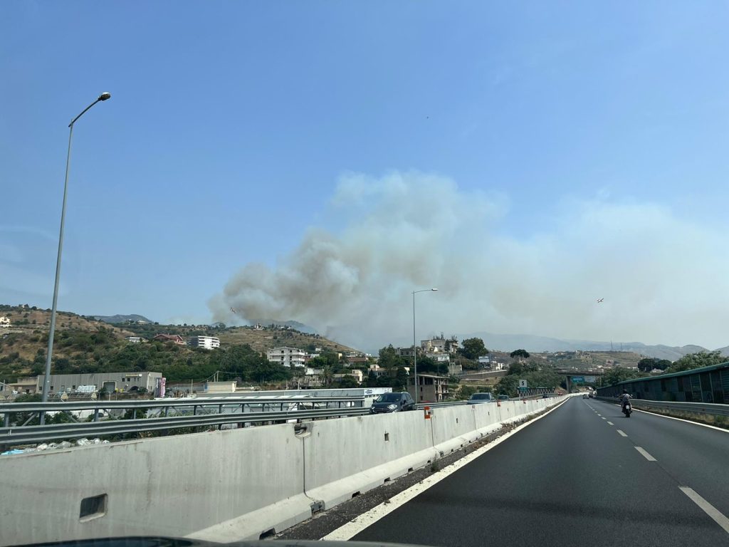 incendio reggio calabria