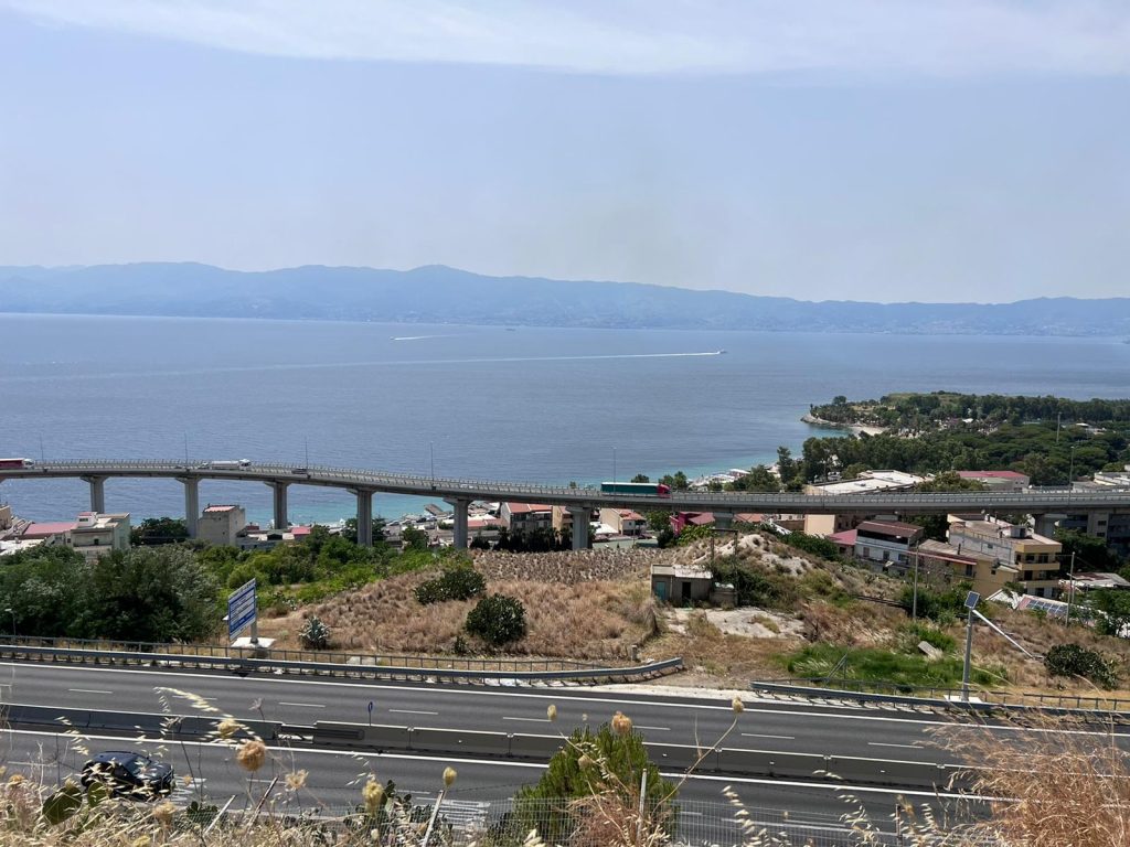 incendio reggio calabria