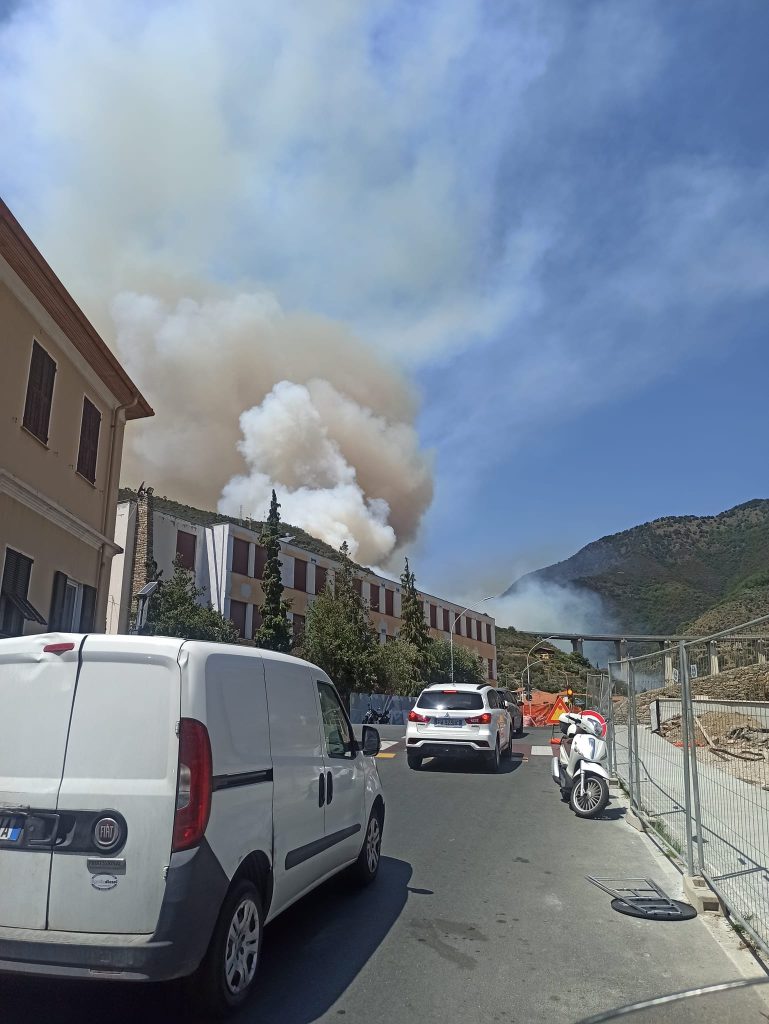 incendio taggia liguria