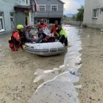 Alluvioni nel nord-ovest della Turchia: fiumi straripati, frane e ponti crollati | FOTO e VIDEO