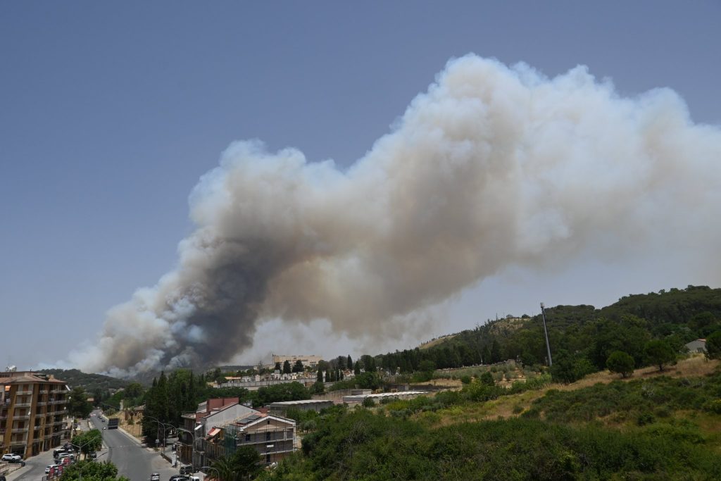 incendio piazza armerina sicilia