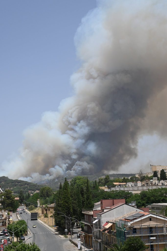 incendio piazza armerina sicilia