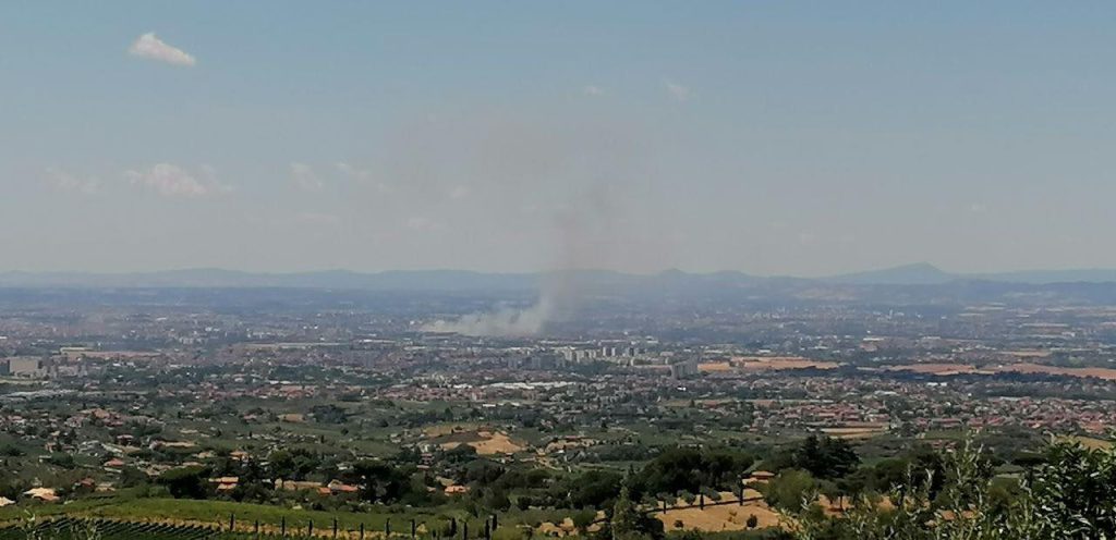 incendio roma 10 luglio