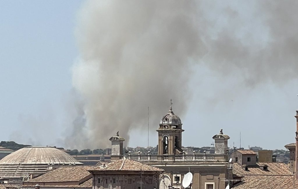 incendio roma