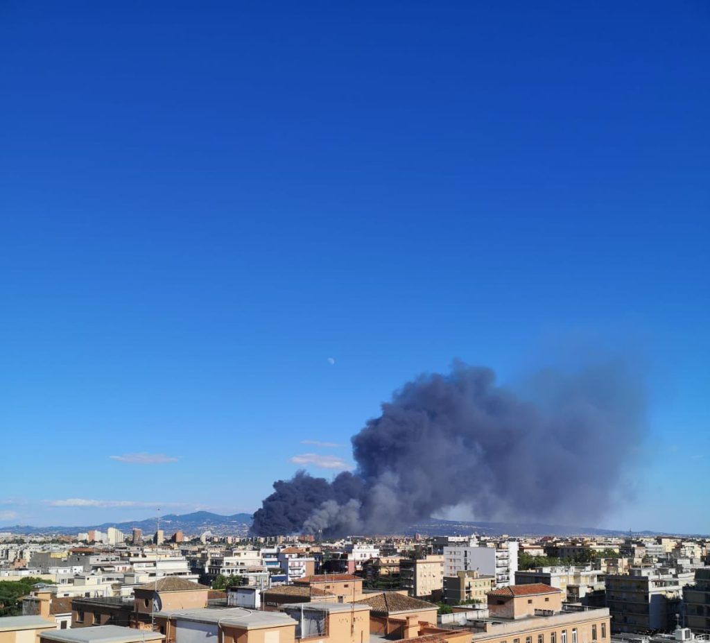 incendio roma