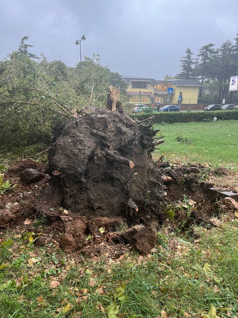 maltempo carrara toscana 18 agosto 2022