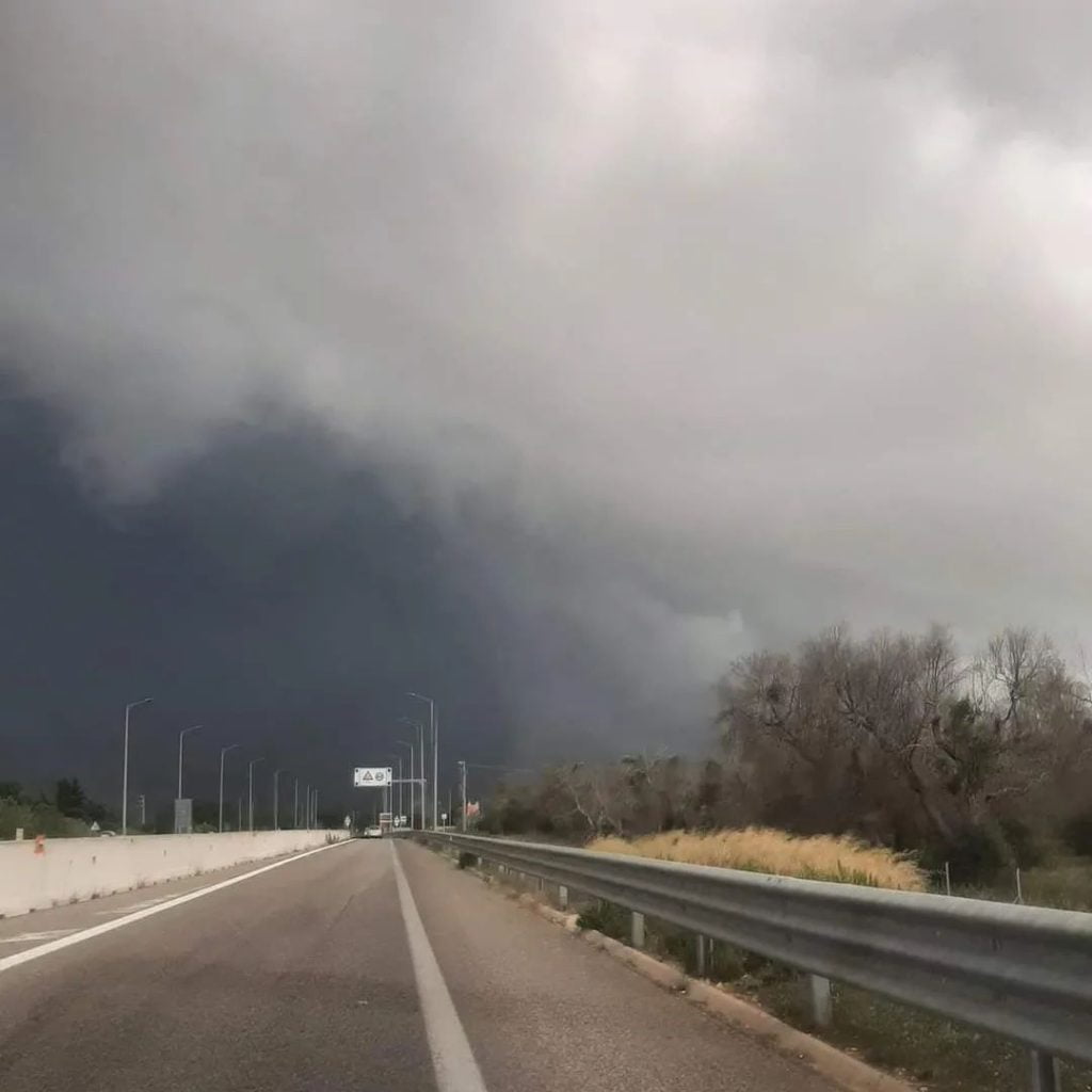 maltempo tornado salento 16 agosto 2022