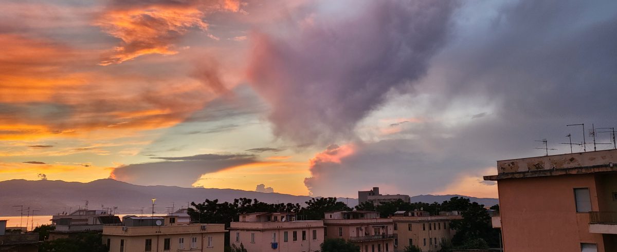 tramonto stretto di messina