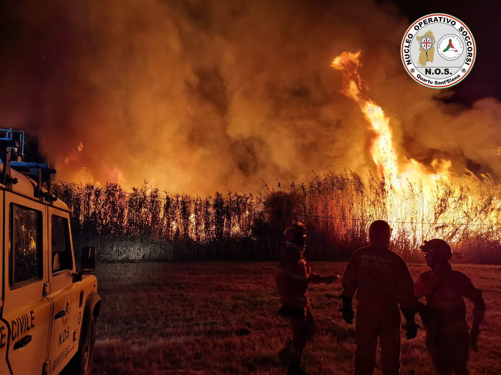 incendio Molentargius sardegna