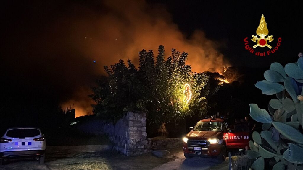 incendio rometta marea sant'andrea