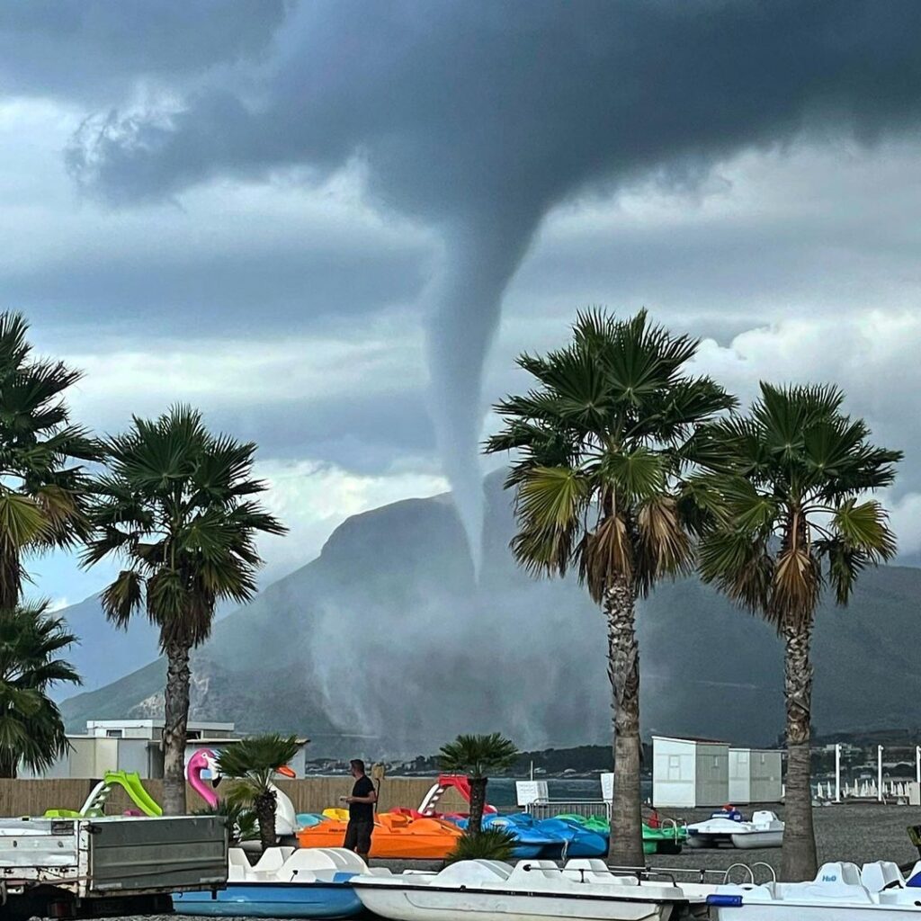 tornado praia a mare