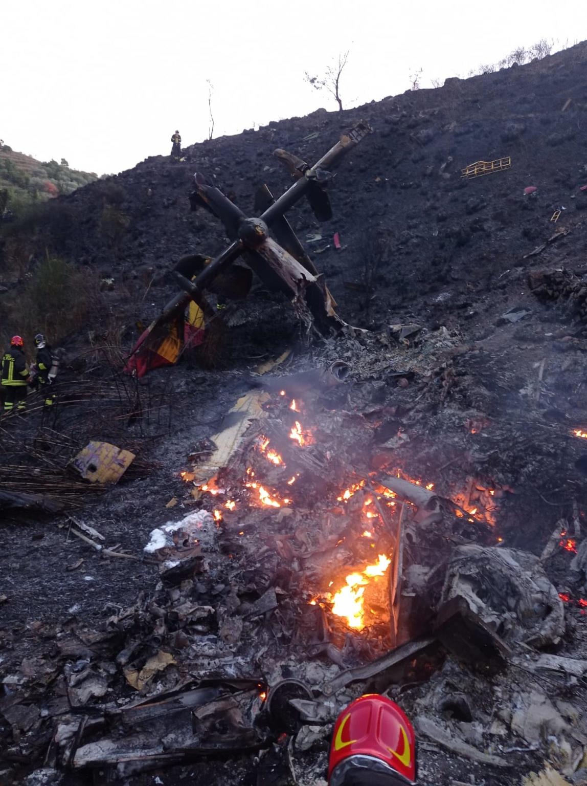 canadair etna schianto