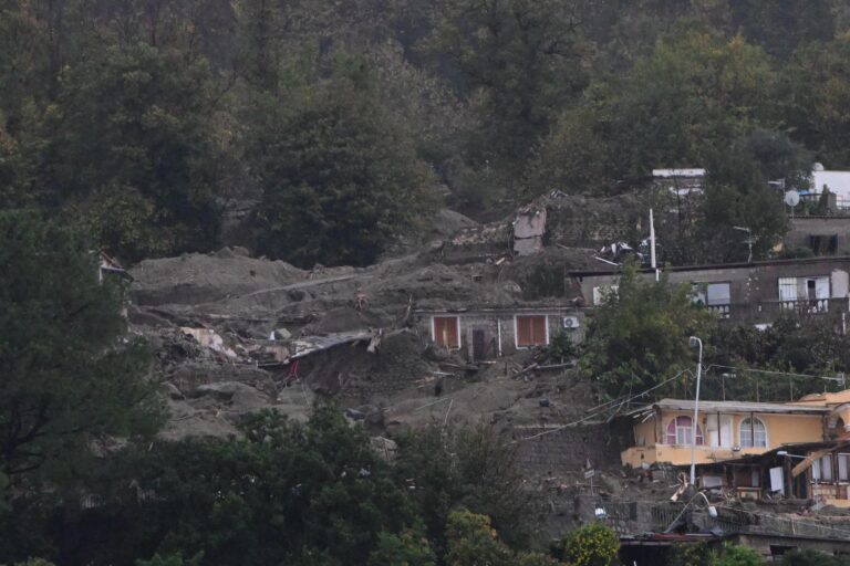 alluvione ischia foto panoramica