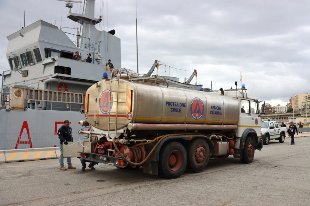 esercitazione antisismica porto reggio calabria protezione civile militari